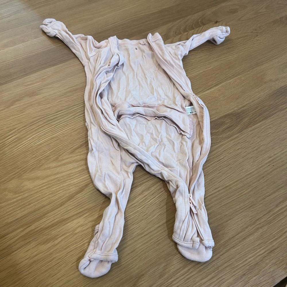 Goumi kids sleeper pajamas